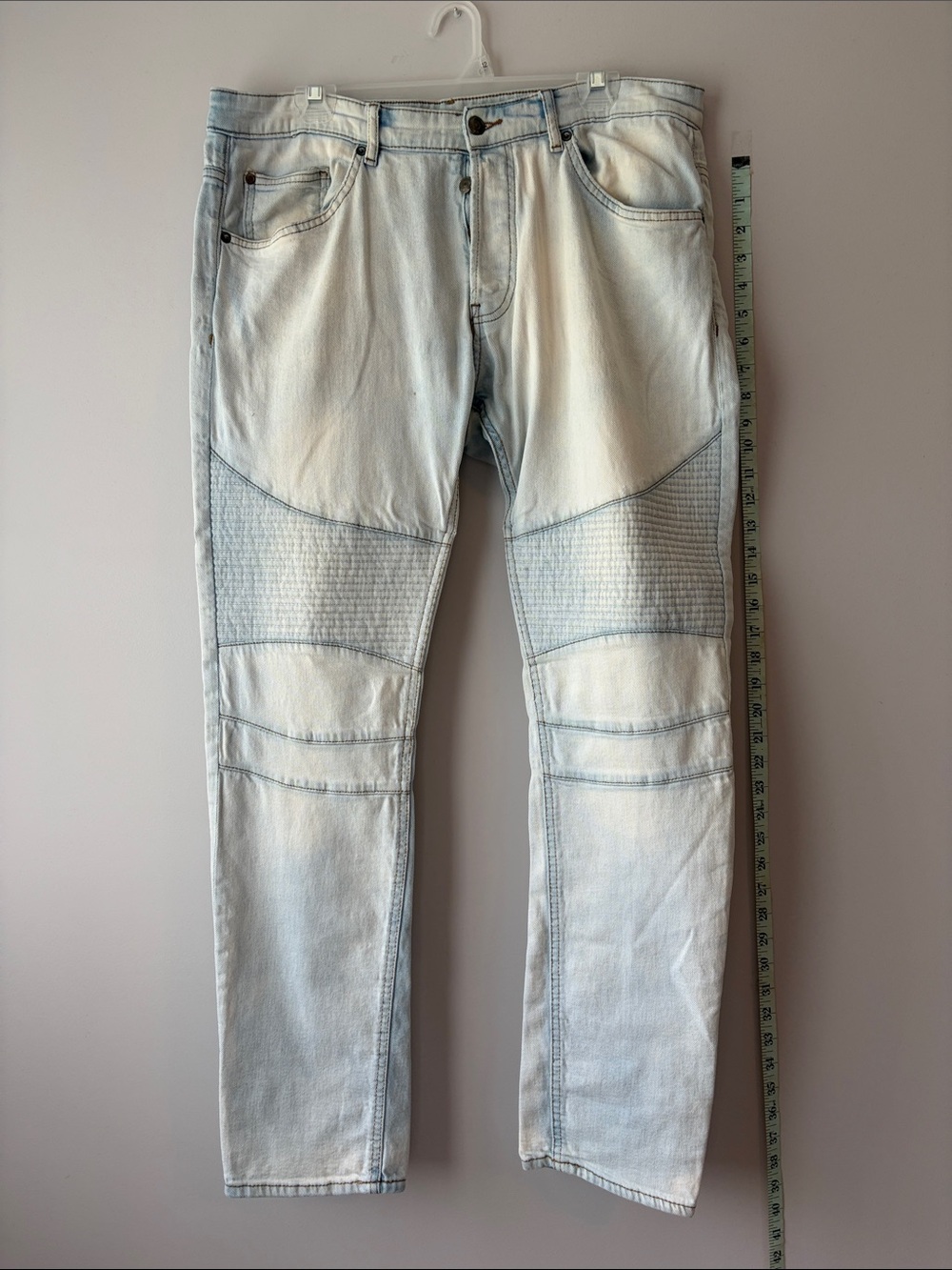 Divided Men's Slim Straight Light Blue Quilted-Knee Jeans